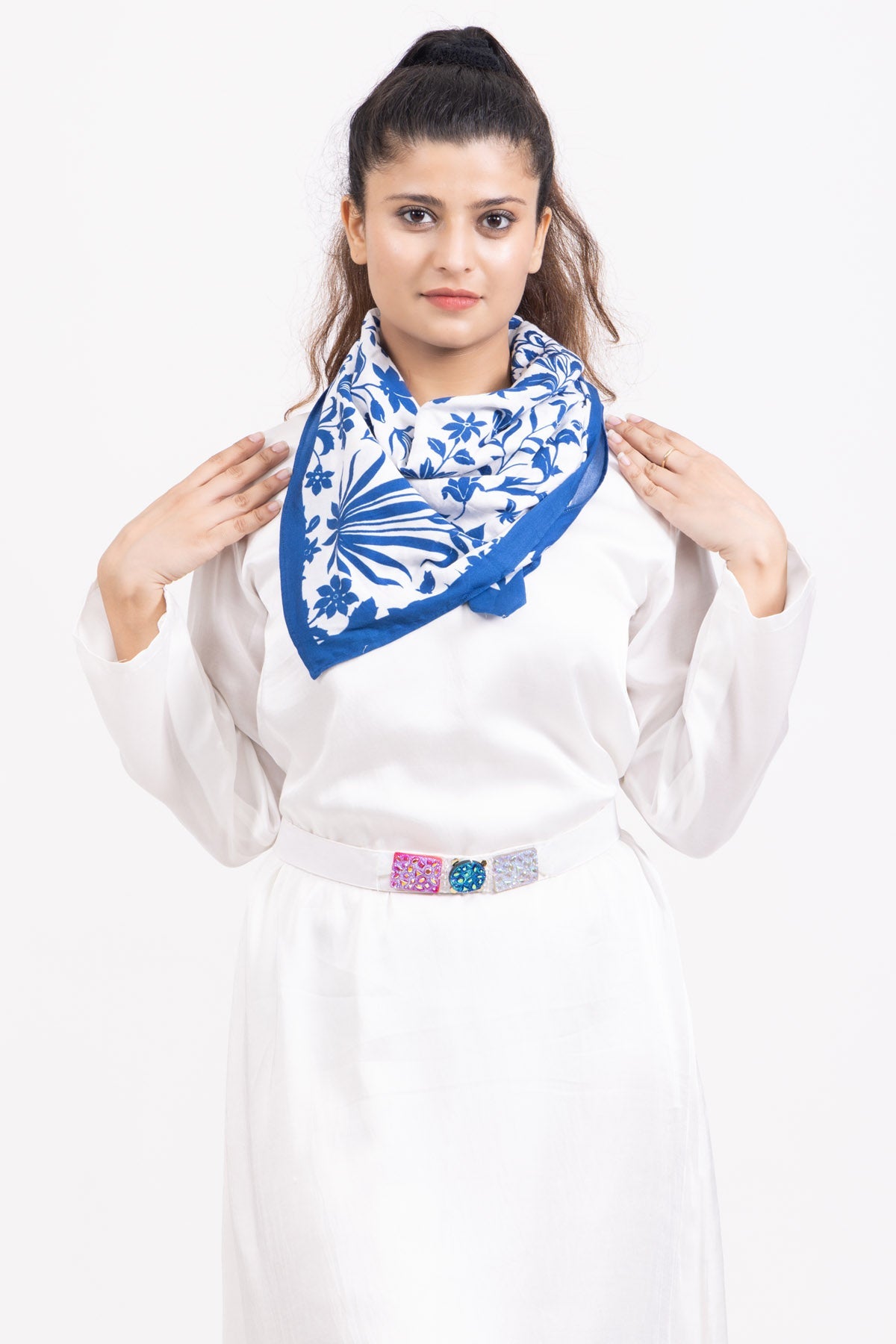 Etti Kapoor Blue Cotton Silk Printed Scarf Online